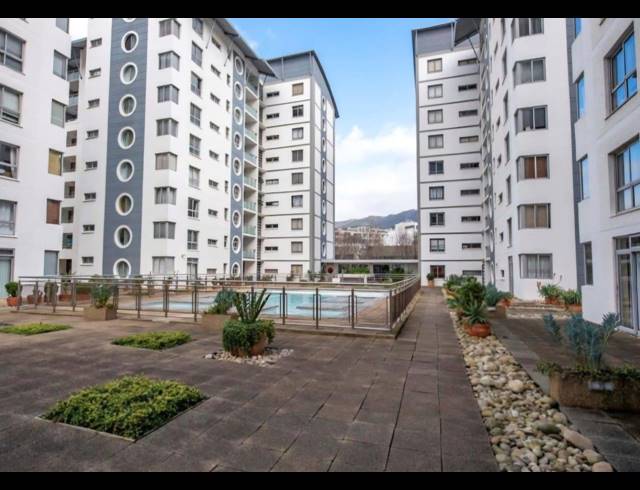 1 bed property to rent in CLAREMONT